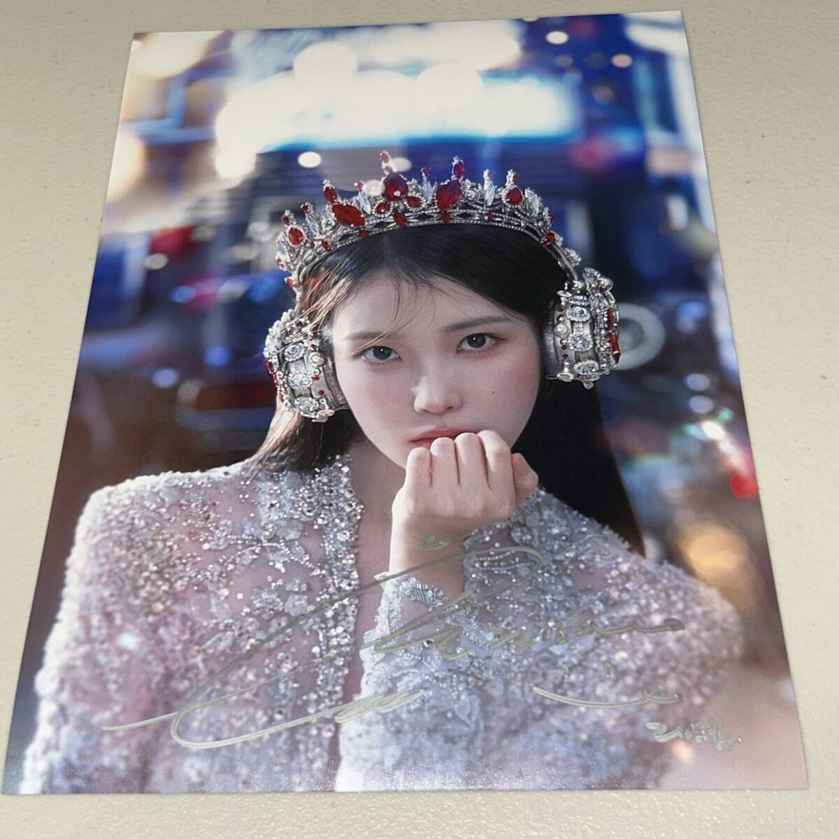 Yahoo!オークション -「iu サイン」の落札相場・落札価格