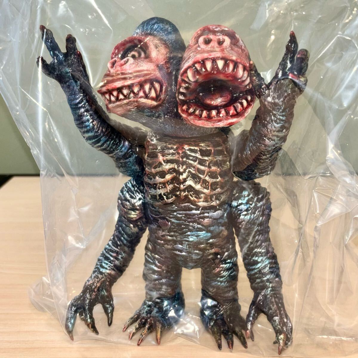 Yahoo!オークション -「双頭」(創作、オリジナル) (フィギュア)の落札