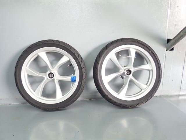 Yahoo!オークション -「トリシティ ホイール」(パーツ) (オートバイ)の