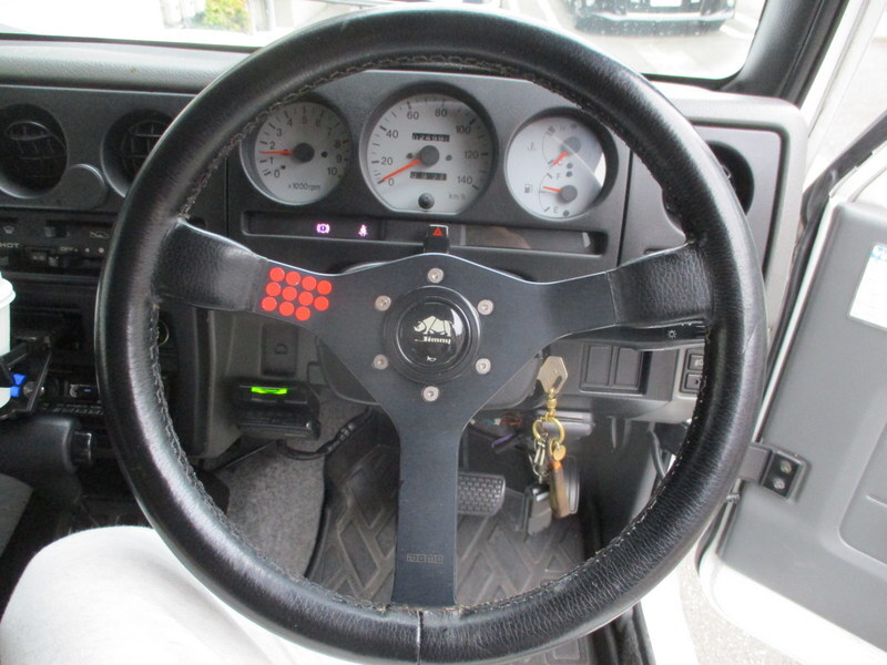 Yahoo!オークション -「純正momoステアリング ジムニー」の落札相場