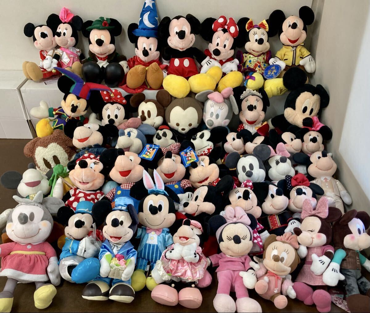 Yahoo!オークション -「ディズニーレトロぬいぐるみ」(ミッキーマウス