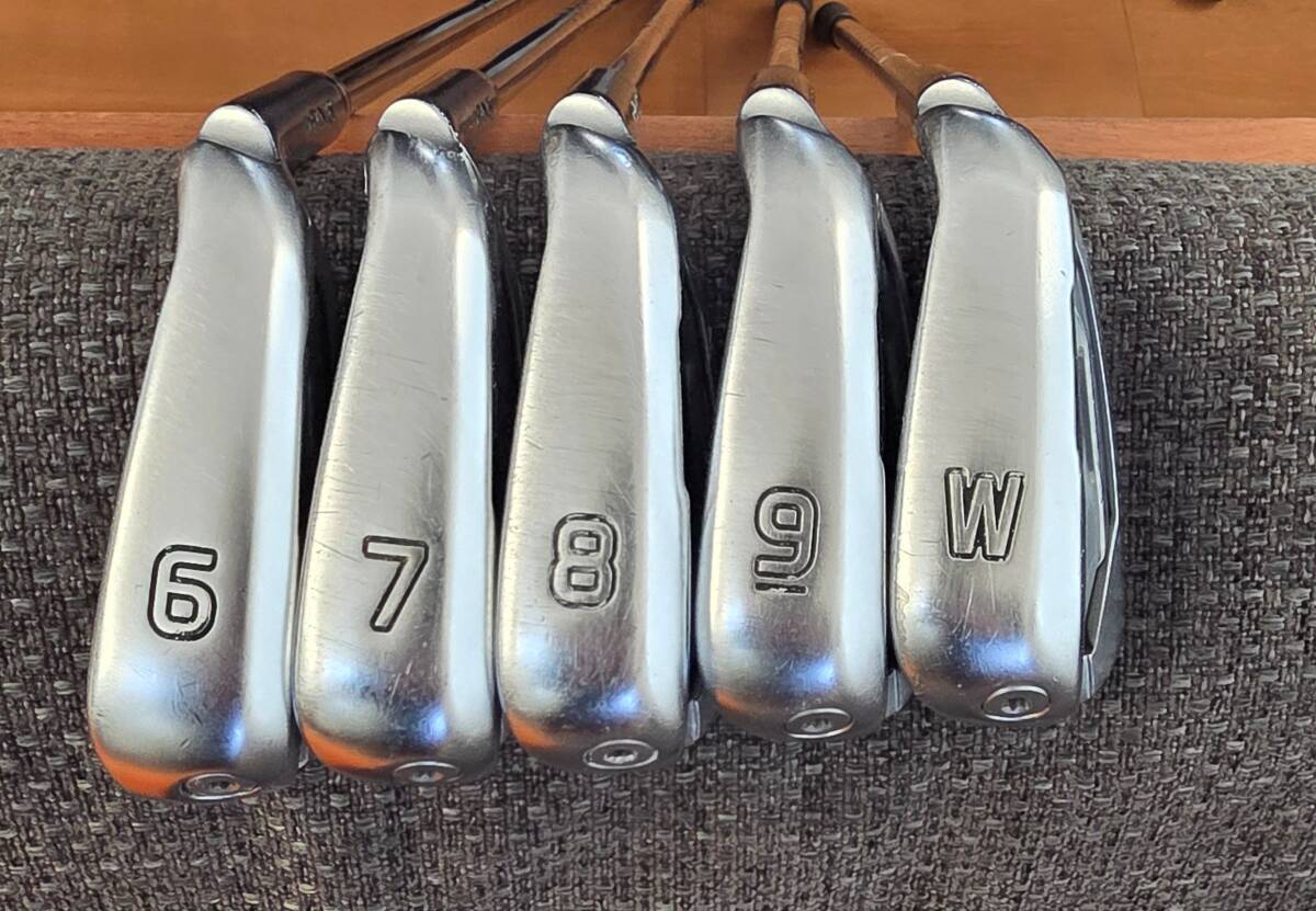 ピン G425 アイアン 6本セット [ALTA DISTANZA BLACK 40 フレックス：R