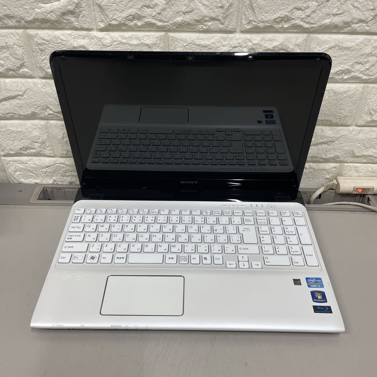 Yahoo!オークション -「sony vaio sve151b11n」(パソコン) の落札相場