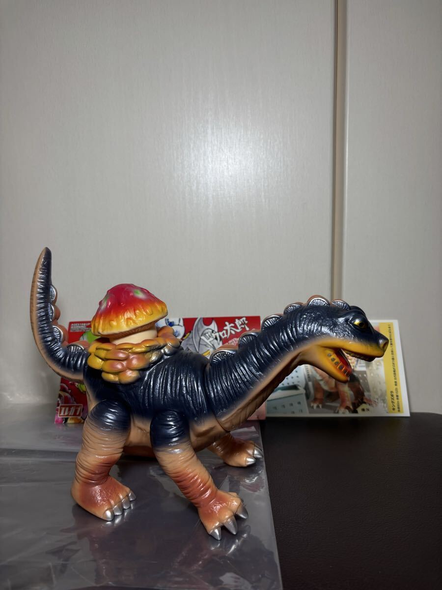 Yahoo!オークション -「パチ怪獣 ソフビ」(創作、オリジナル