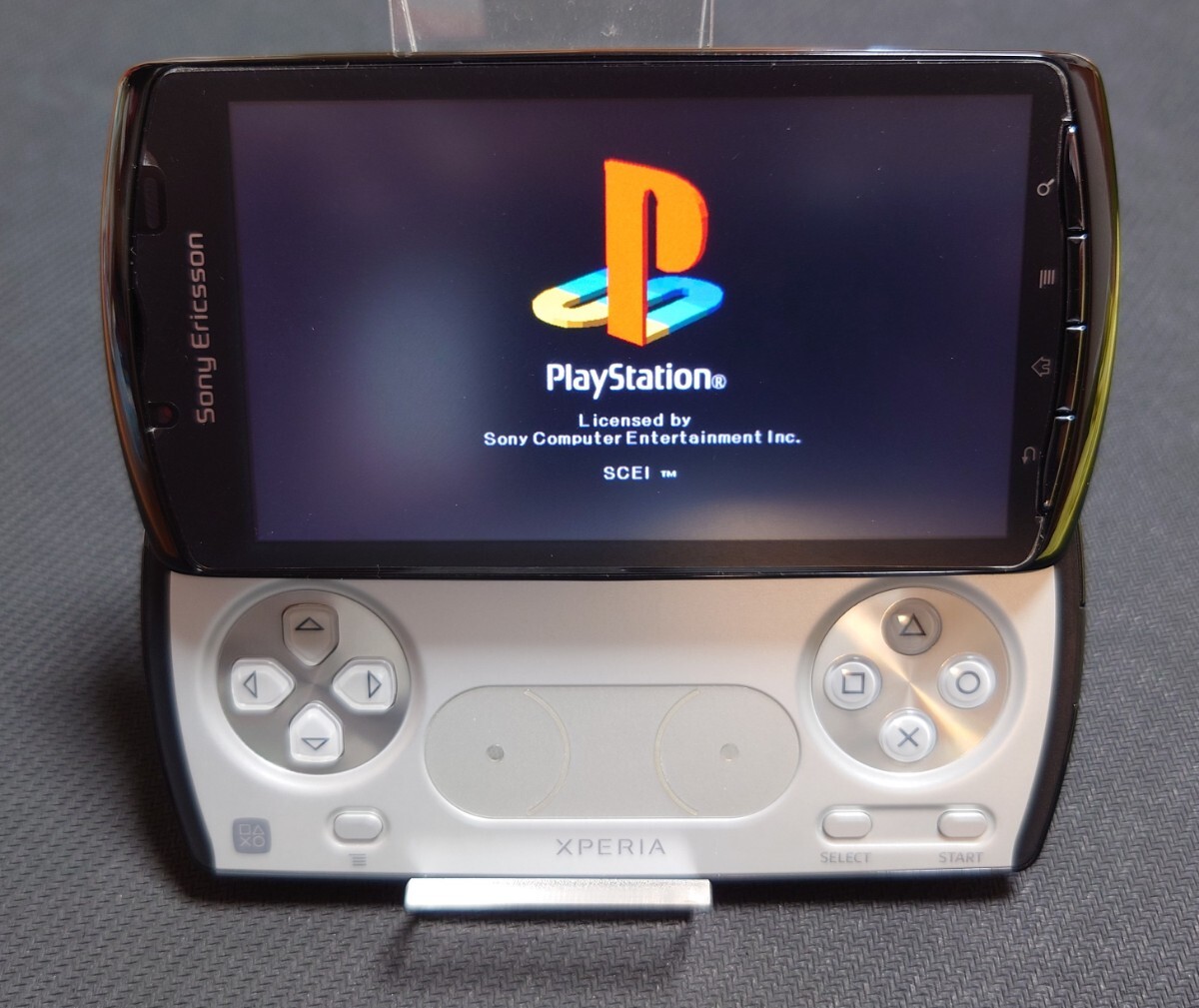 Yahoo!オークション -「xperia play」の落札相場・落札価格
