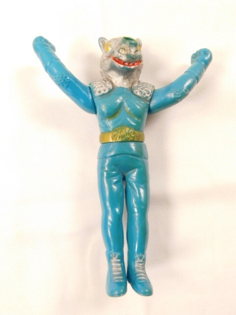 Yahoo!オークション -「キカイダー ソフビ タカトク」の落札相場・落札価格