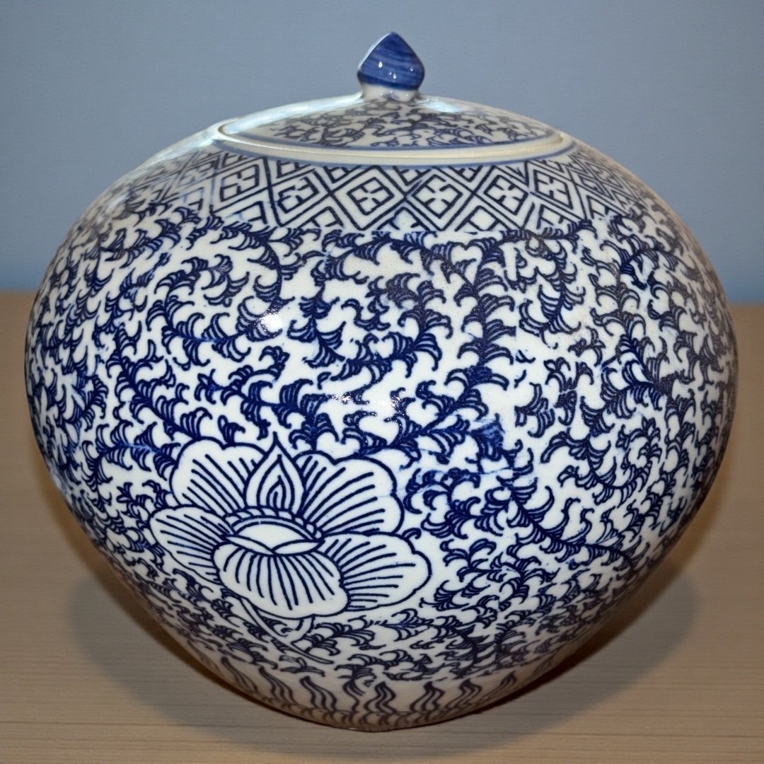 濃紺 陶器 壺 木箱付き 明代景徳鎮 瑠璃 蓋付壺 小壷 古美術品 約8cm