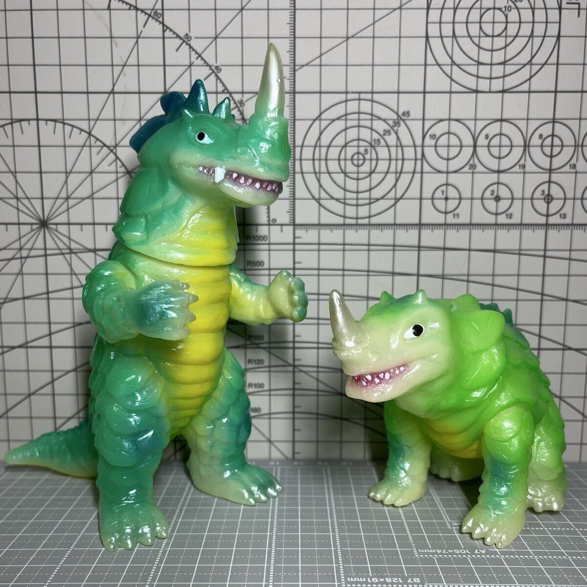 Yahoo!オークション -「シーゴラス ソフビ」の落札相場・落札価格