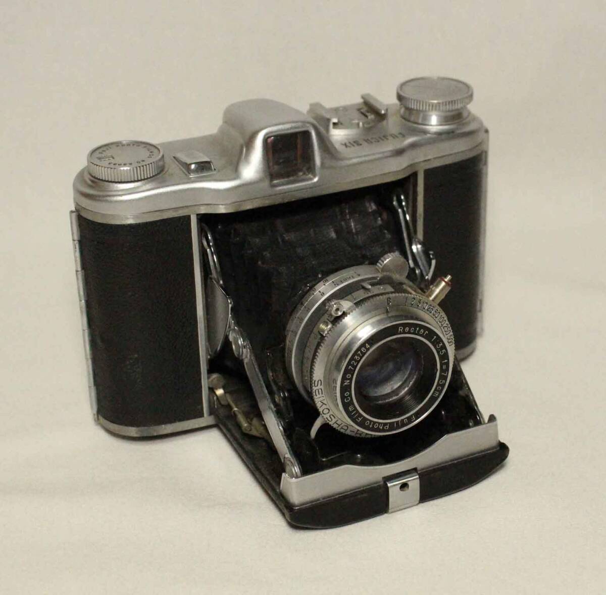 Yahoo!オークション -「蛇腹カメラ fujica six」(フィルムカメラ