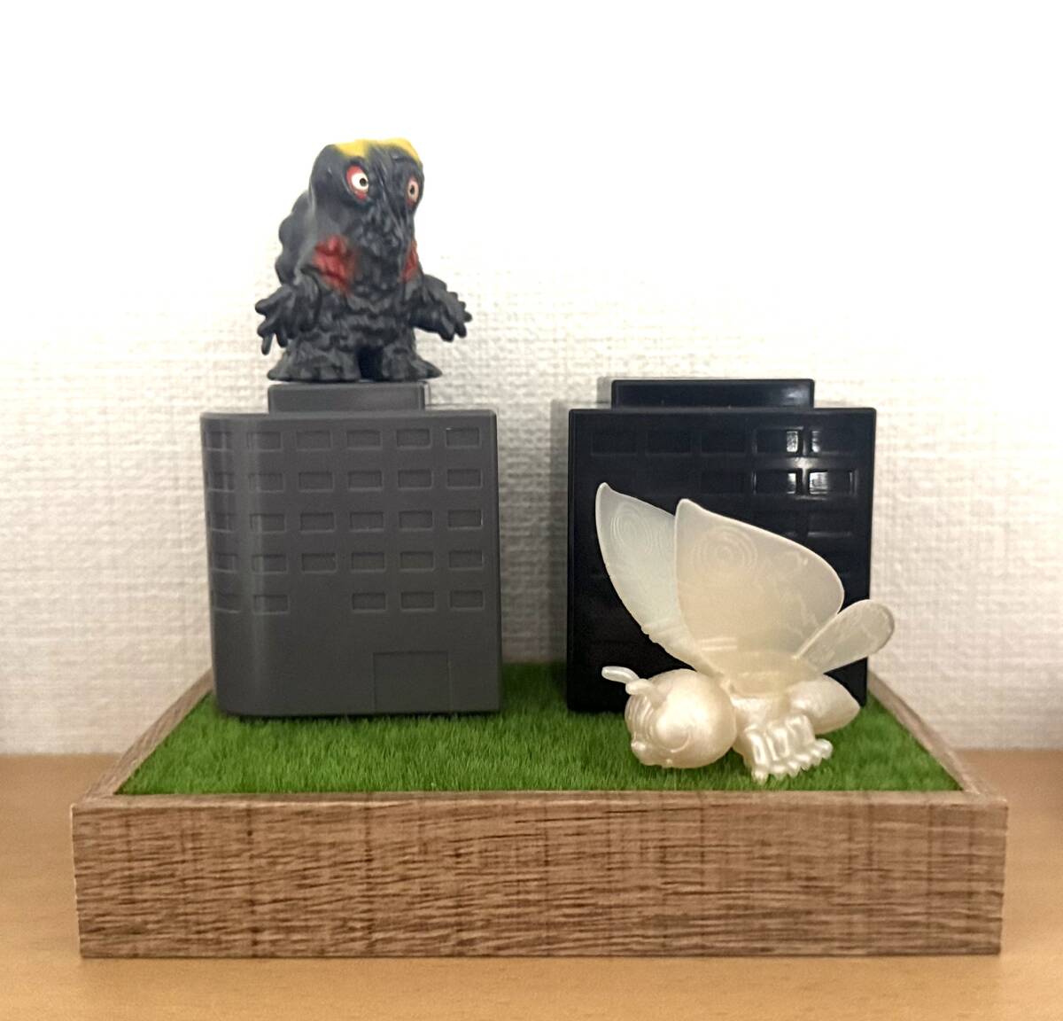 Yahoo!オークション -「ヘドラ ソフビ ミニ」の落札相場・落札価格