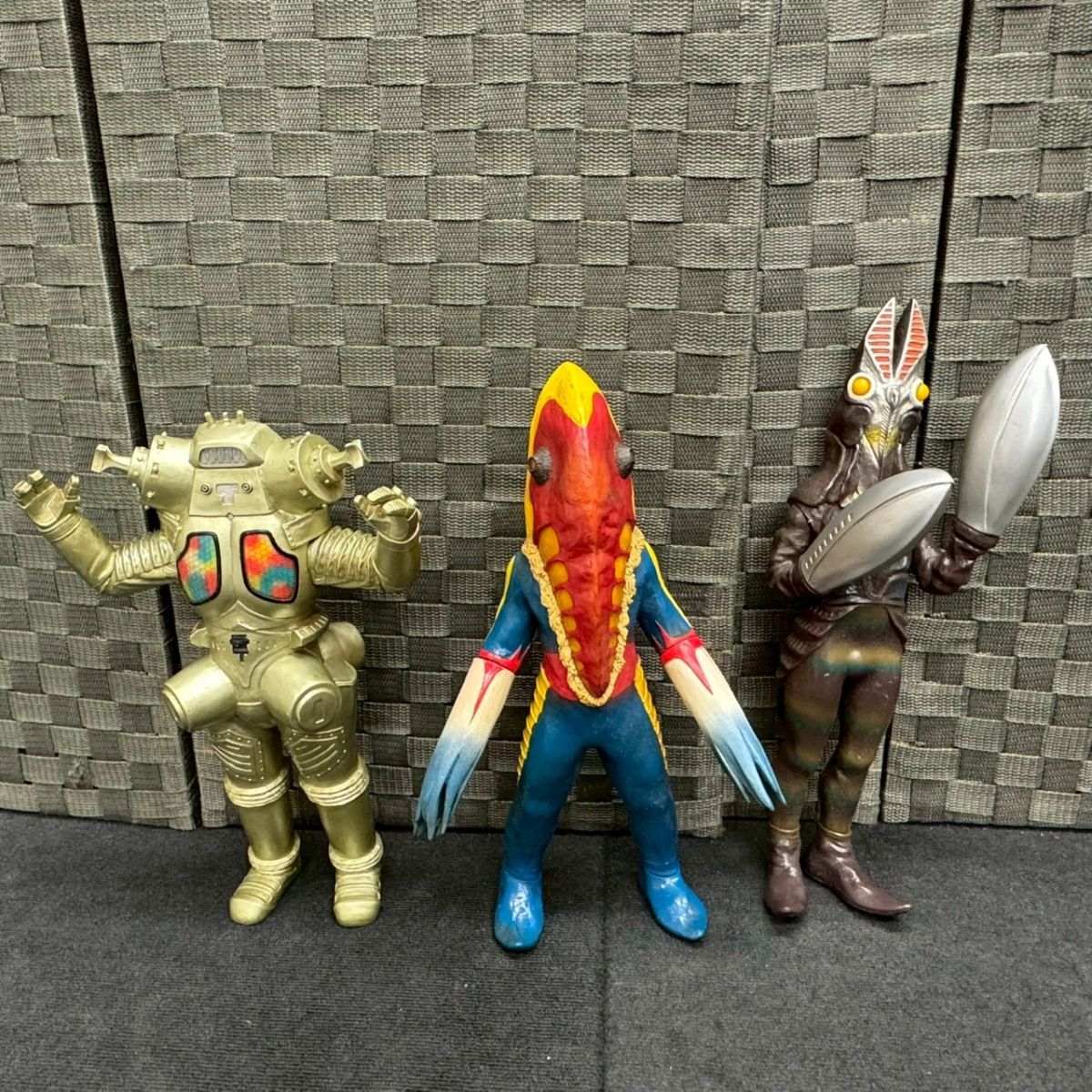 Yahoo!オークション -「ビッグソフビ バルタン星人」(フィギュア) の
