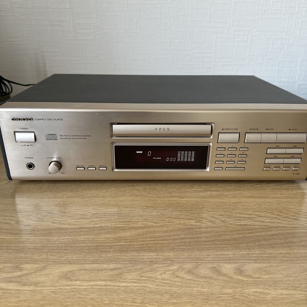Yahoo!オークション -「c702」(CDデッキ) (オーディオ機器)の落札相場