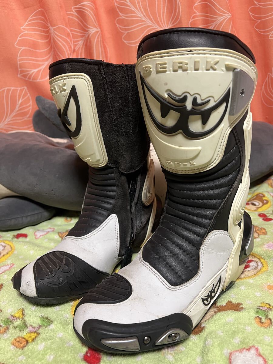 Yahoo!オークション -「berik ベリック レーシングブーツ 43」の落札