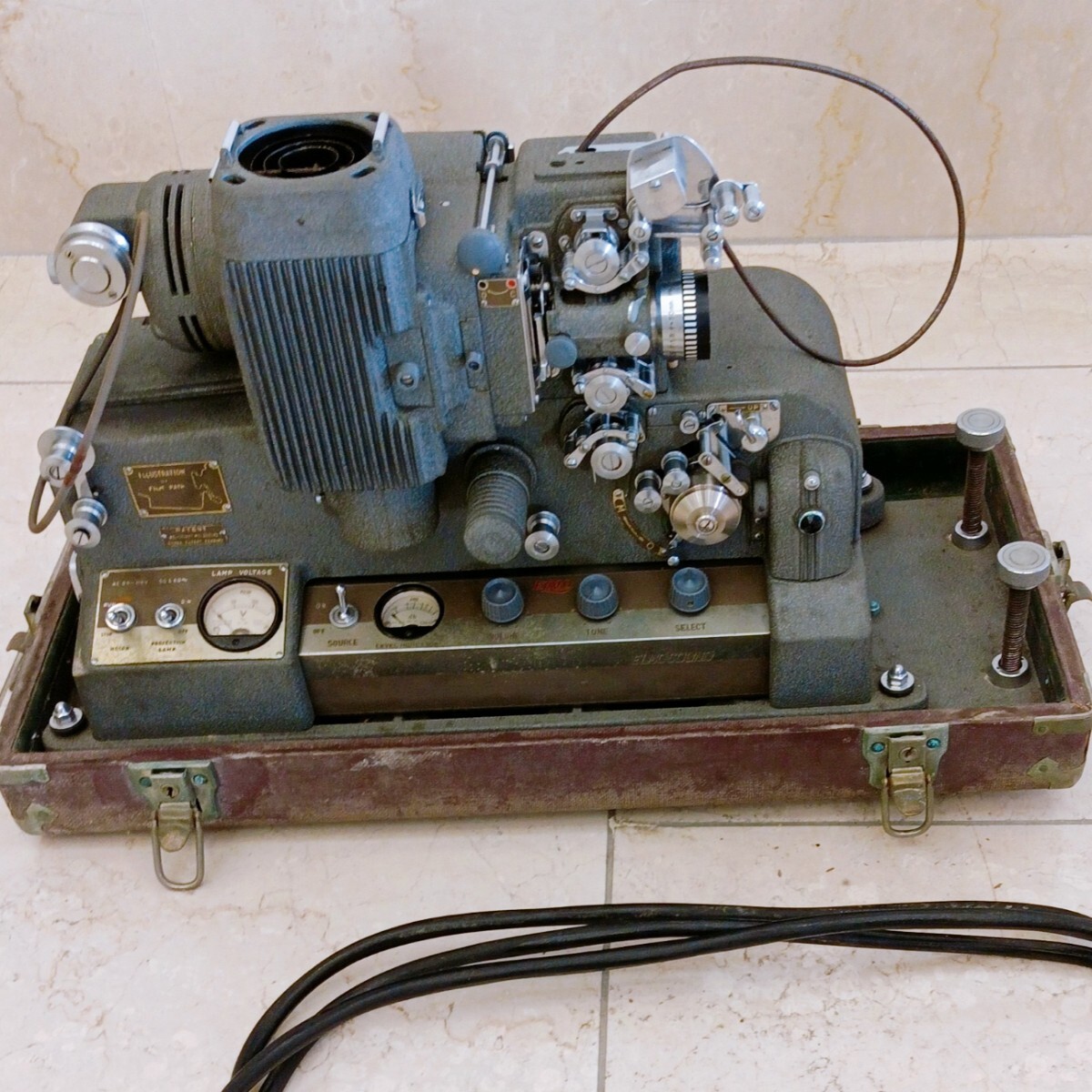 Yahoo!オークション -「映写機ジャンク」(プロジェクター) (映像機器