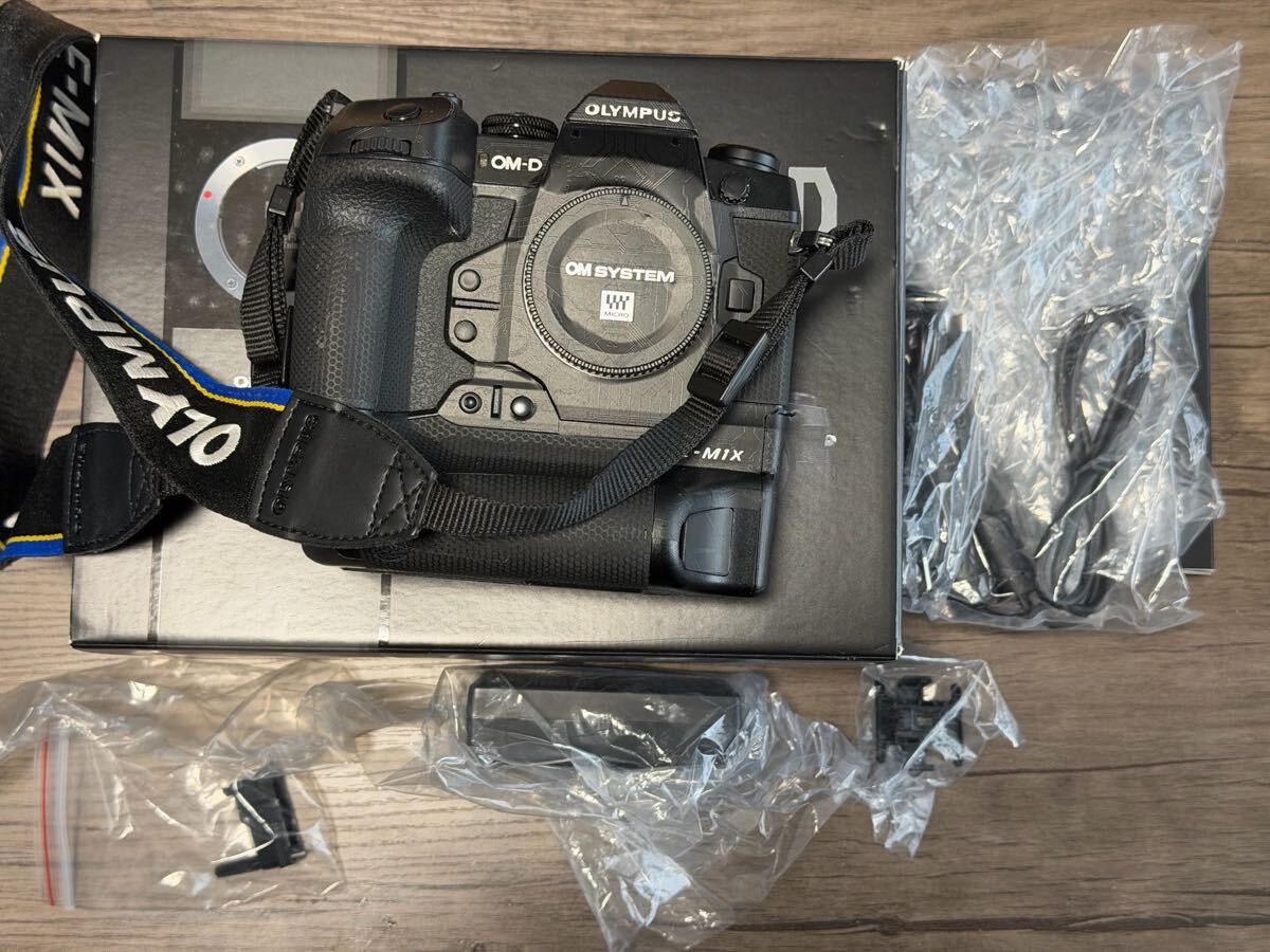 オリンパス OM-D E-M1X ボディ オークション比較 - 価格.com