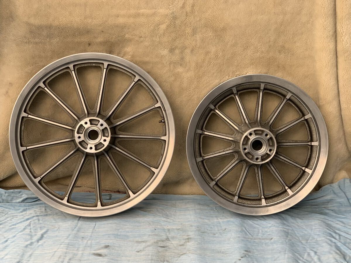 Yahoo!オークション -「ハーレー純正13キャストホイール」の落札相場