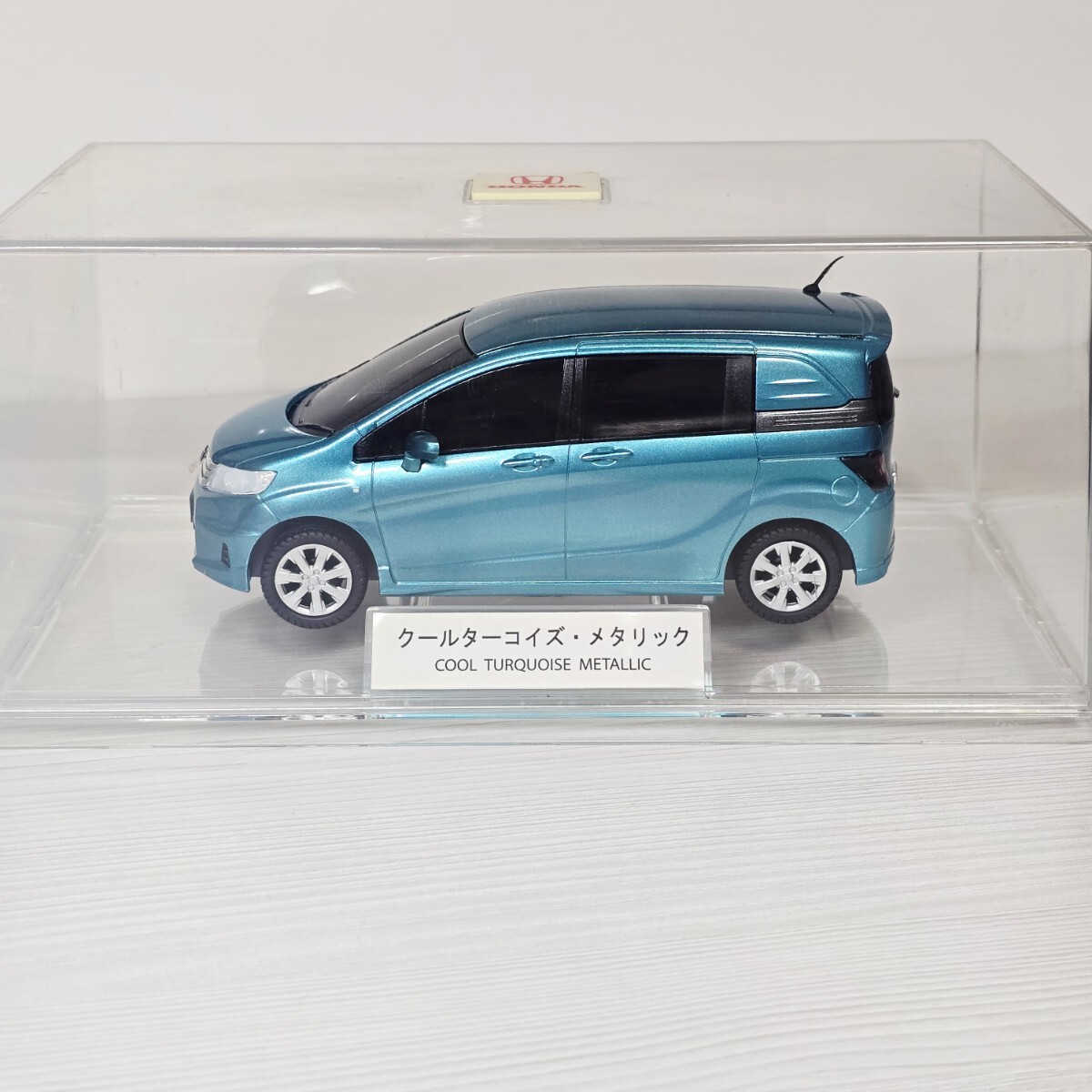 Yahoo!オークション -「フリード カラーサンプル」(ミニカー) の落札