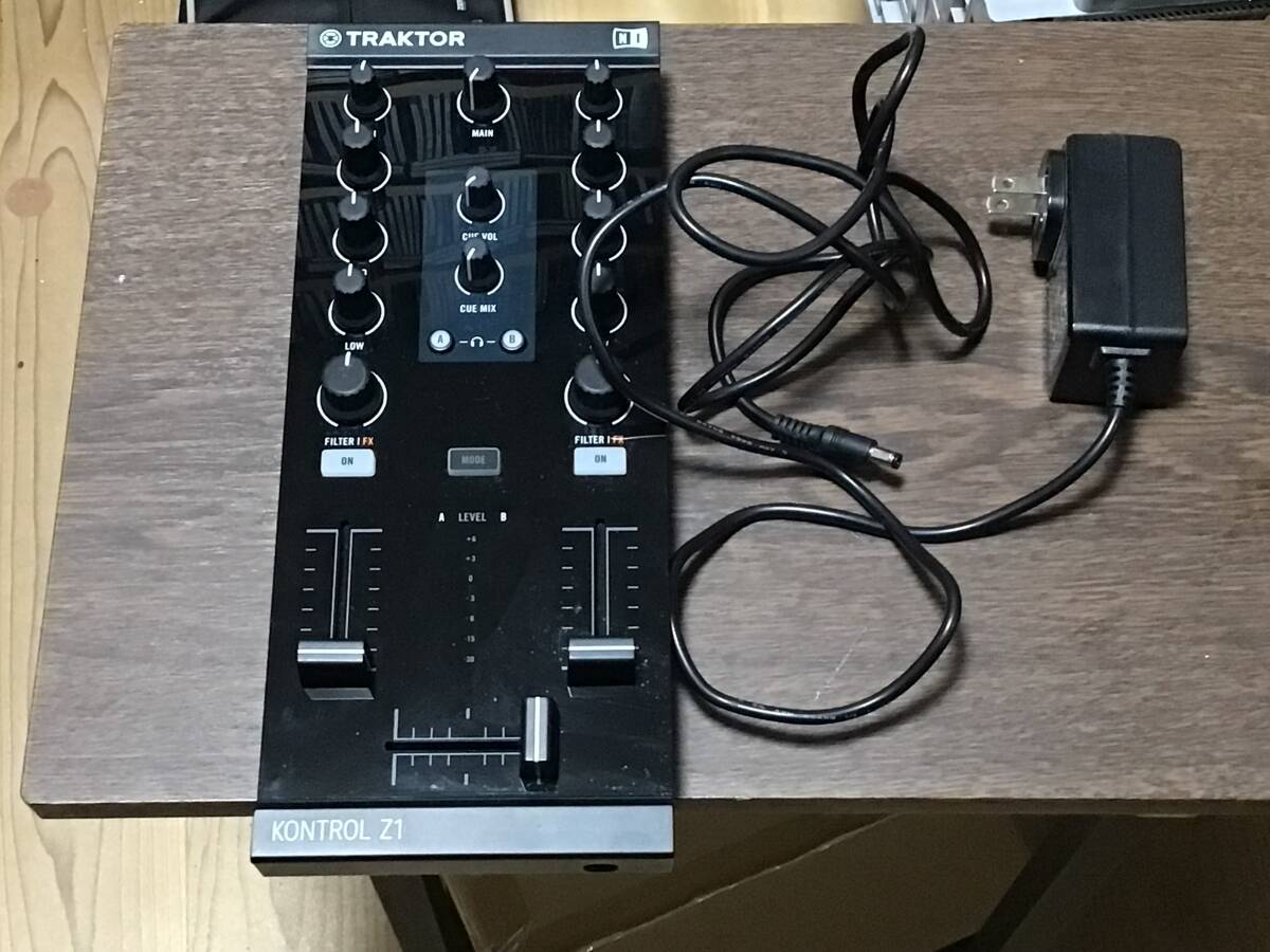 Yahoo!オークション -「traktor kontrol z1」の落札相場・落札価格