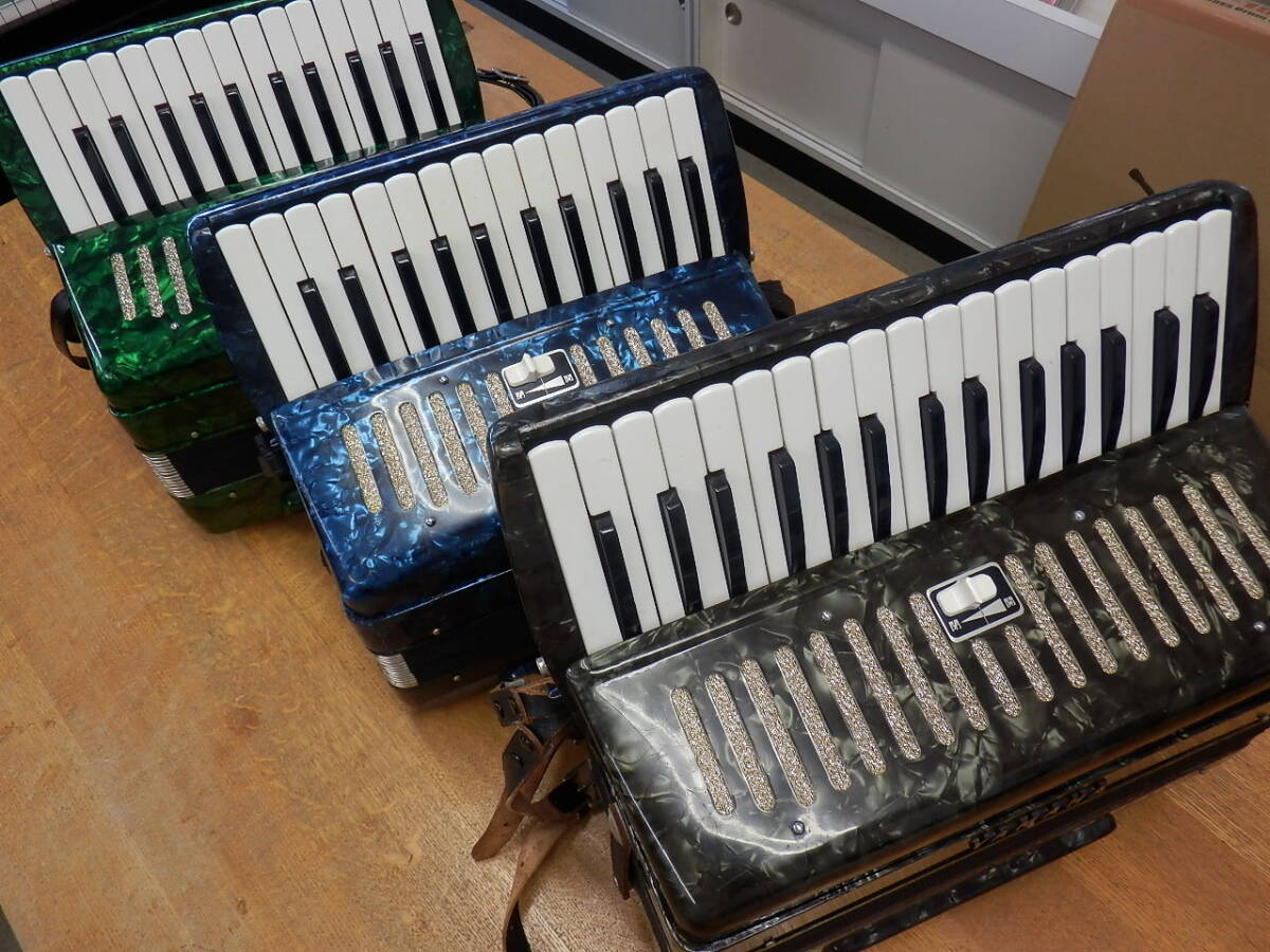 Yahoo!オークション -「alto」(アコーディオン) (鍵盤楽器)の落札相場