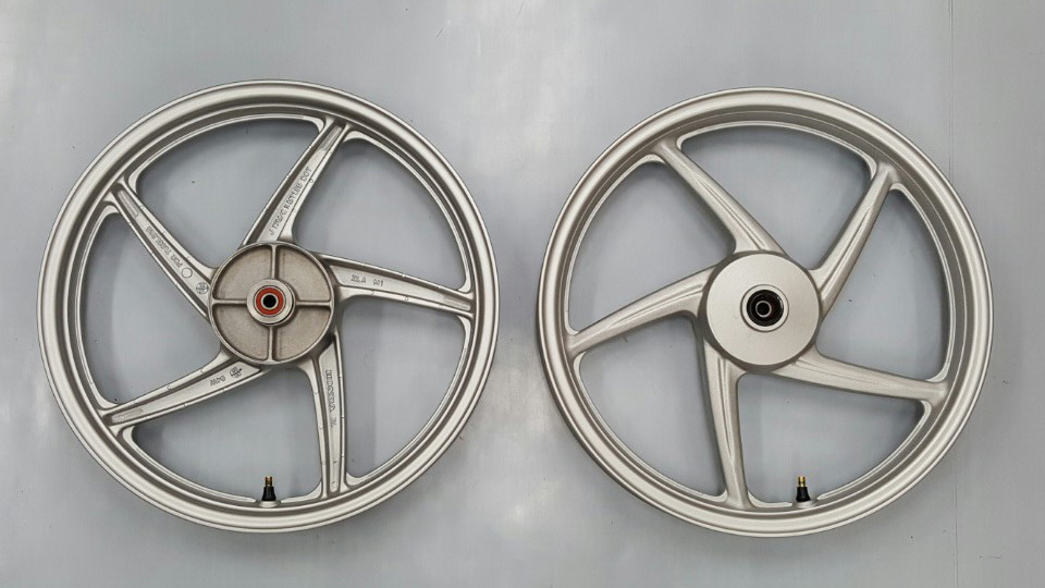 Yahoo!オークション -「カブ ホイール ja10」(セット) (ホンダ用)の