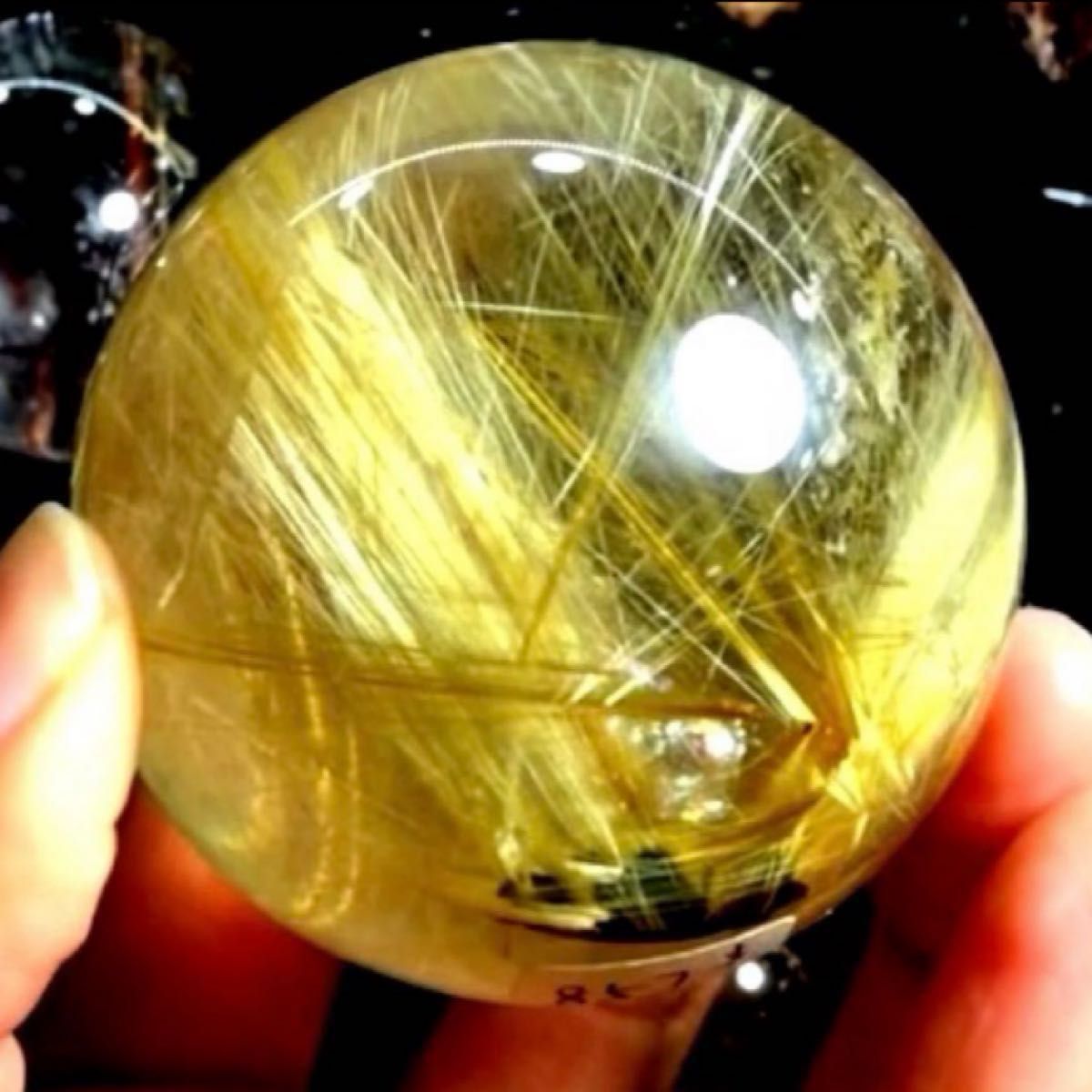 52mm ゴールドルチルクォーツ 丸玉 スフィア 金針水晶｜Yahoo!フリマ