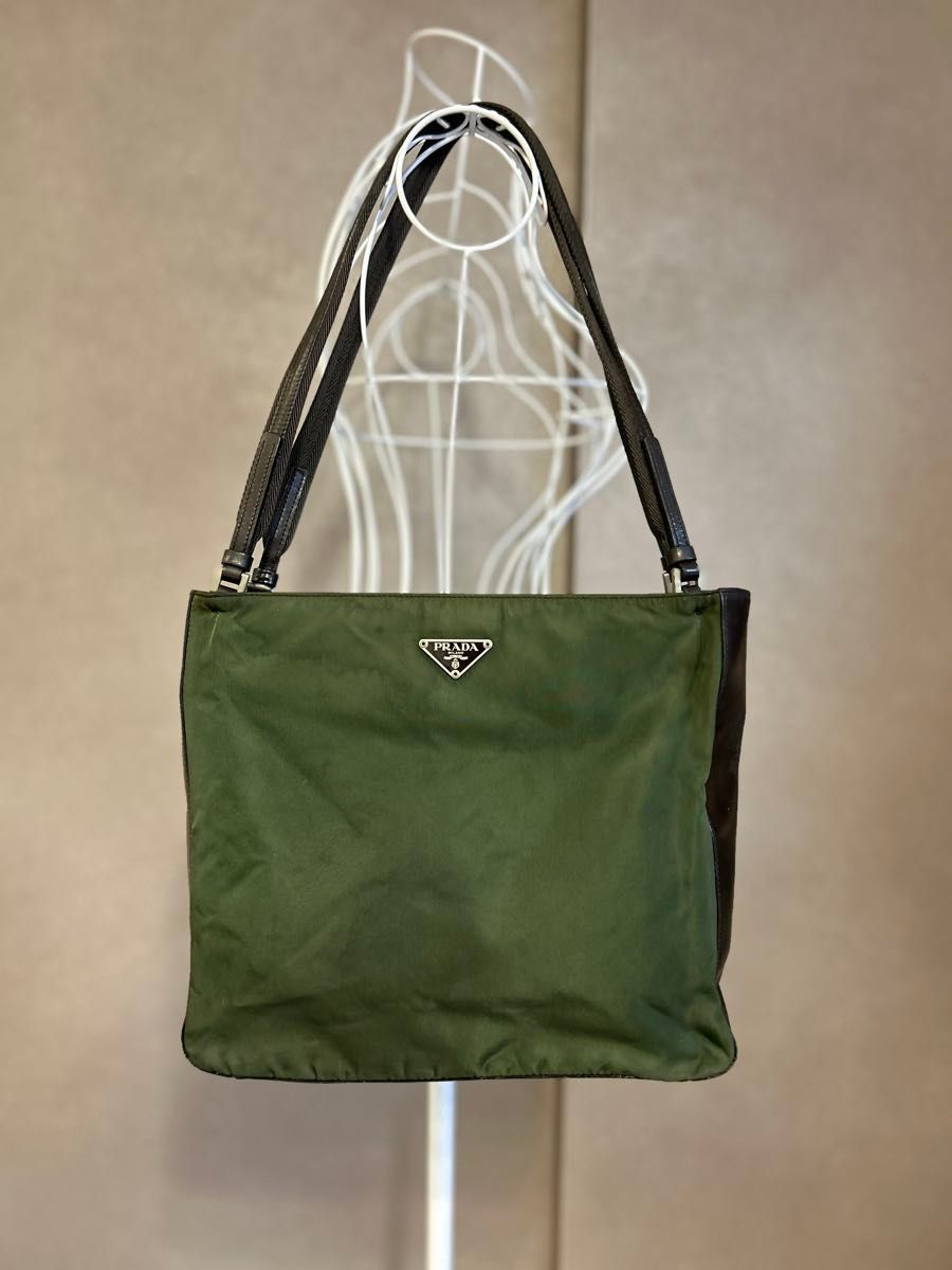 プラダ ナイロン 三角ロゴ ショルダーバッグ サコッシュ カーキ 4508-1