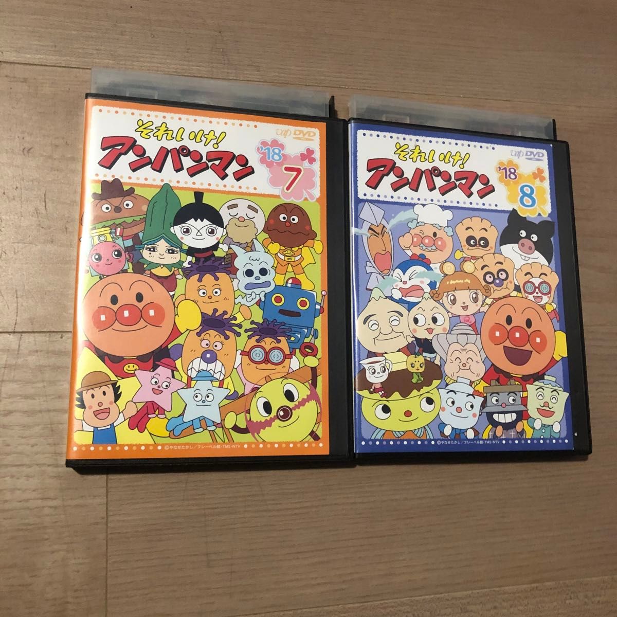 劇場版 アンパンマン DVD 4本セット クルン フワリー｜Yahoo!フリマ