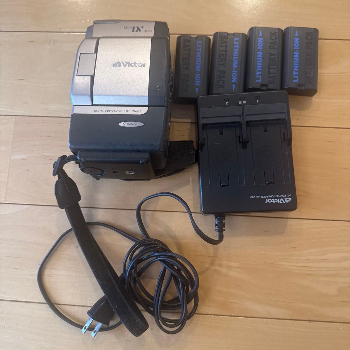 訳あり】Panasonic NV-DE3 mini DV テープ ビデオカメラ｜Yahoo!フリマ