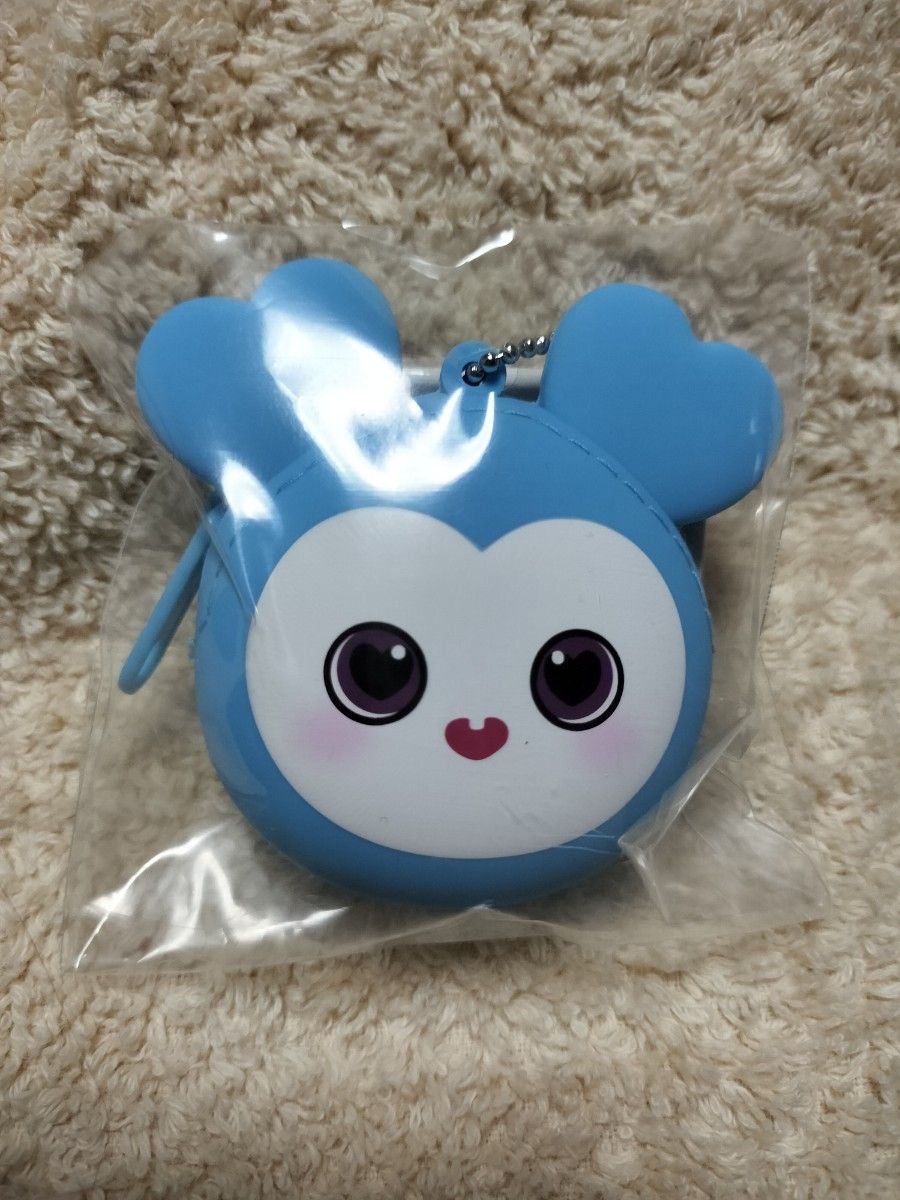 TWICE LOVELYS gigo シリコンミニウォレット ミナ MIVELY ミブリー