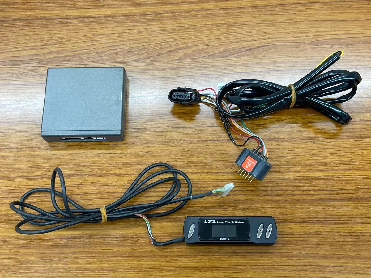 トムス 電子スロットルコントローラー 「L T S III」 GR スープラ 全