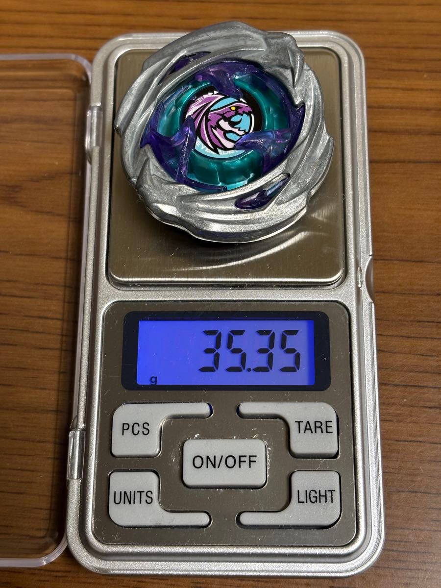 ベイブレードX オロチクラスタ 重量35.91g ダブルA1個体 ブレードのみ