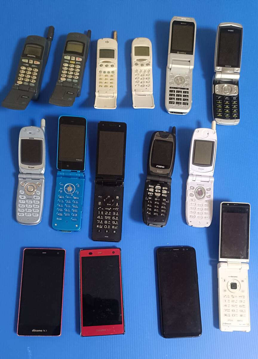 Yahoo!オークション -「ジャンク ガラケー」(NTTドコモ) (携帯電話本体