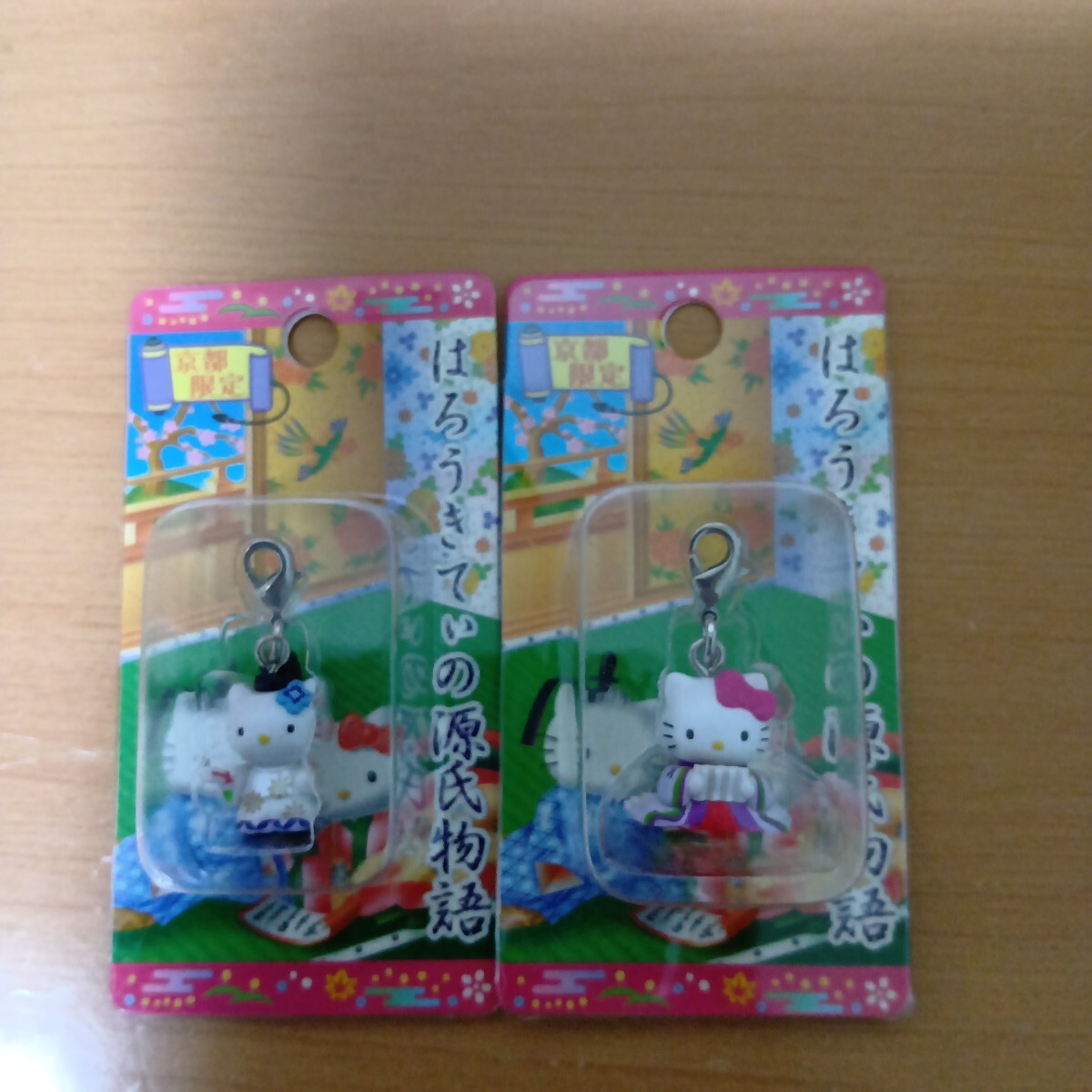 Yahoo!オークション -「キティちゃん ご当地ストラップ」の落札相場