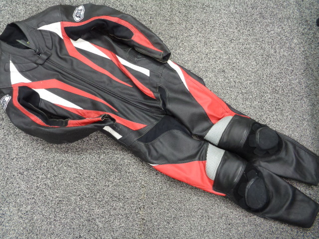 Yahoo!オークション -「スピードオブサウンド レーシングスーツ」の