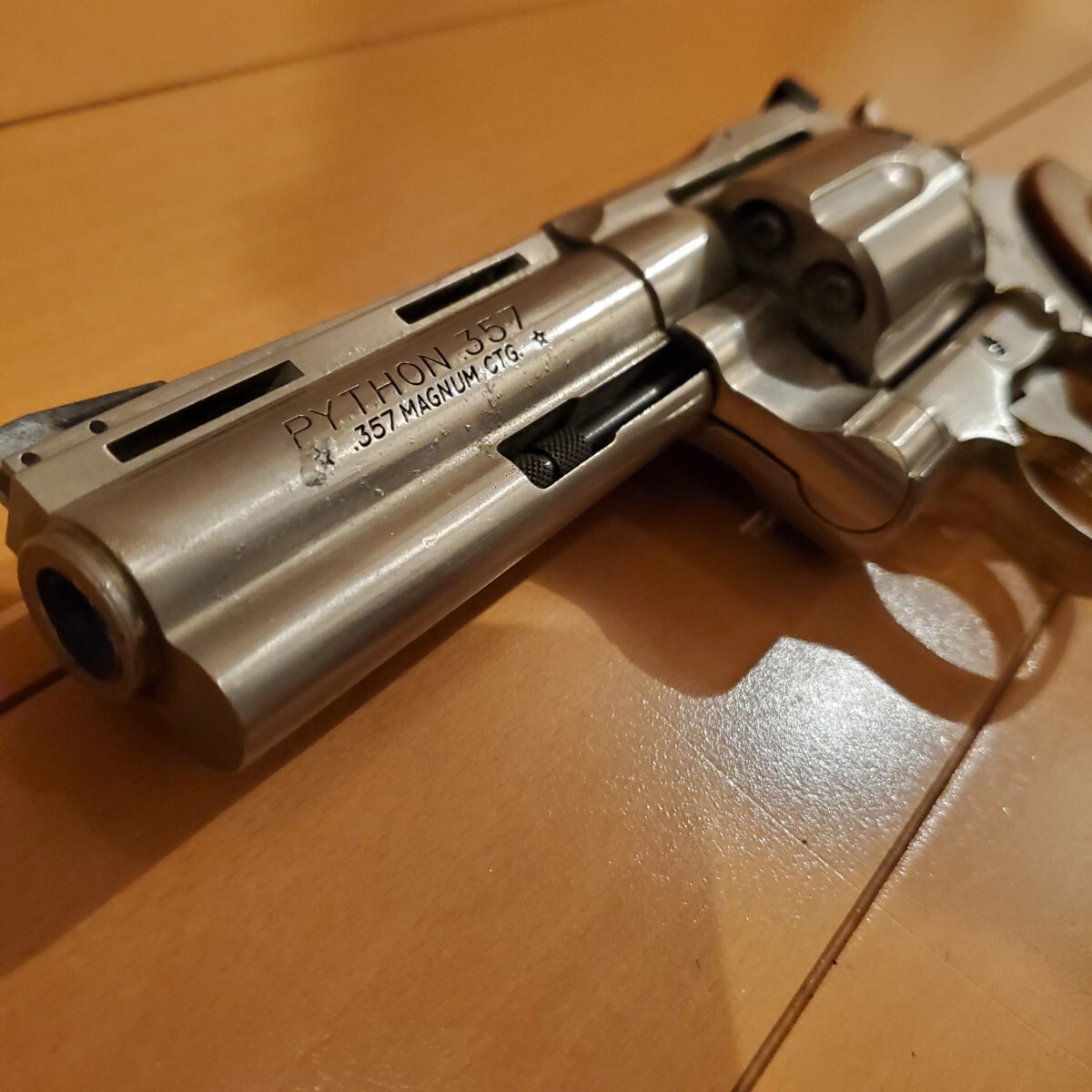 Yahoo!オークション -「コクサイ パイソン 金属」の落札相場・落札価格