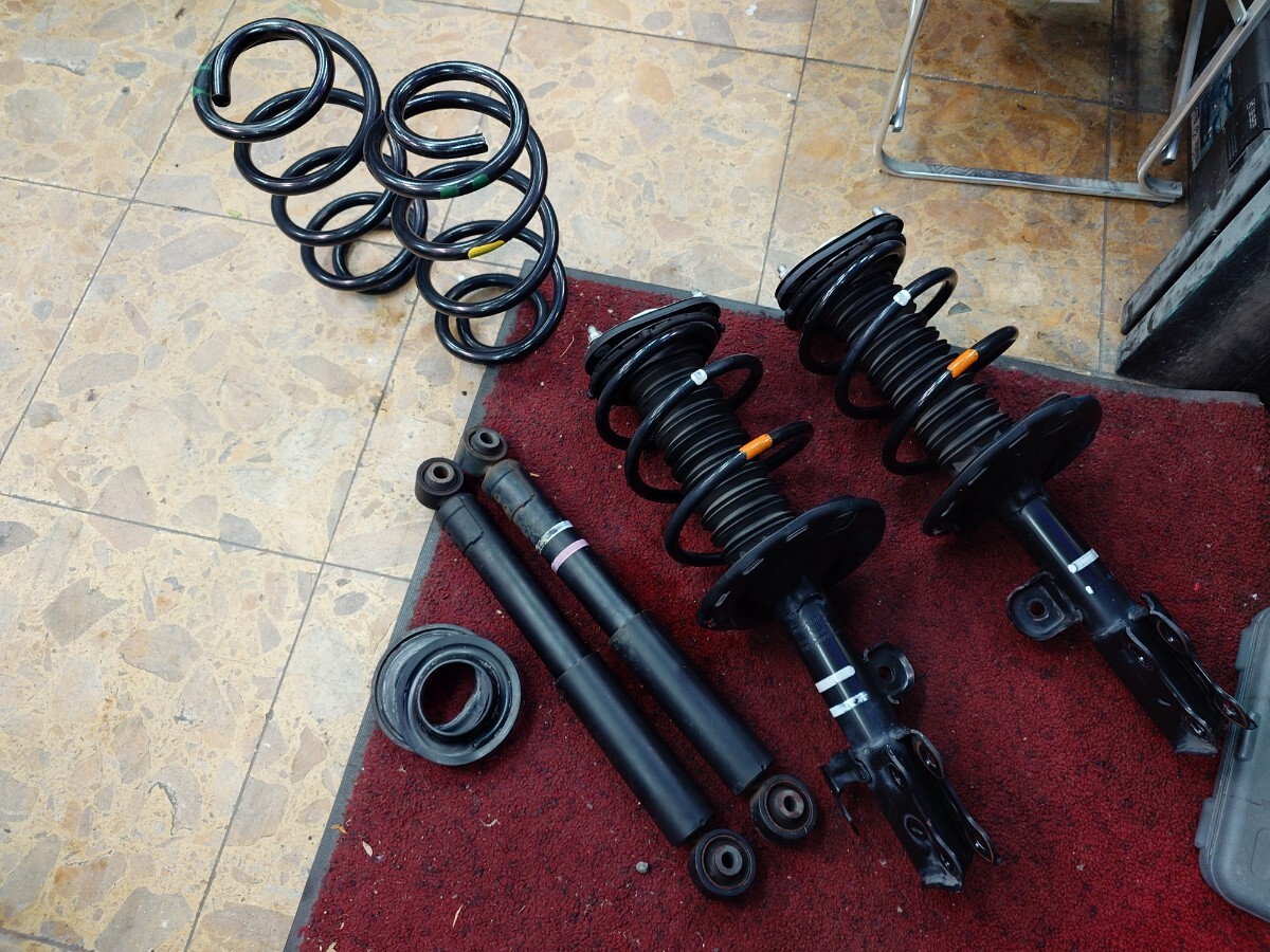 Yahoo!オークション -「アルファード 30 純正」(サスペンション