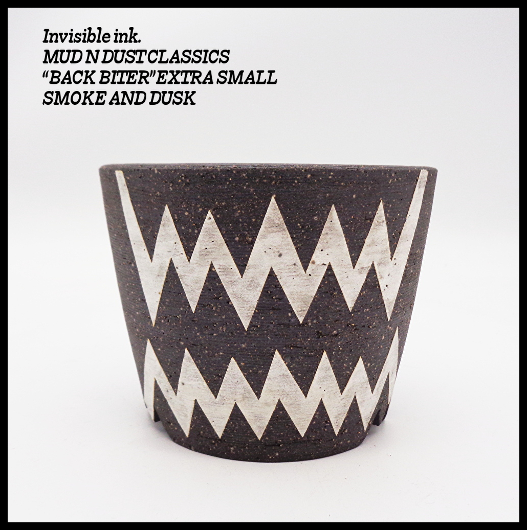 Yahoo!オークション -「invisible ink. mud n dust」の落札相場・落札価格