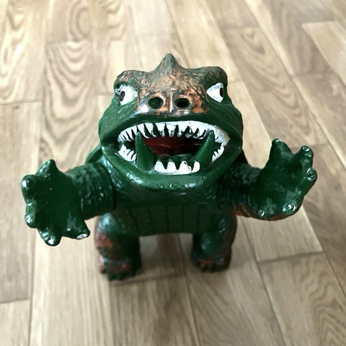 Yahoo!オークション -「ガメラ ソフビ 日東」の落札相場・落札価格