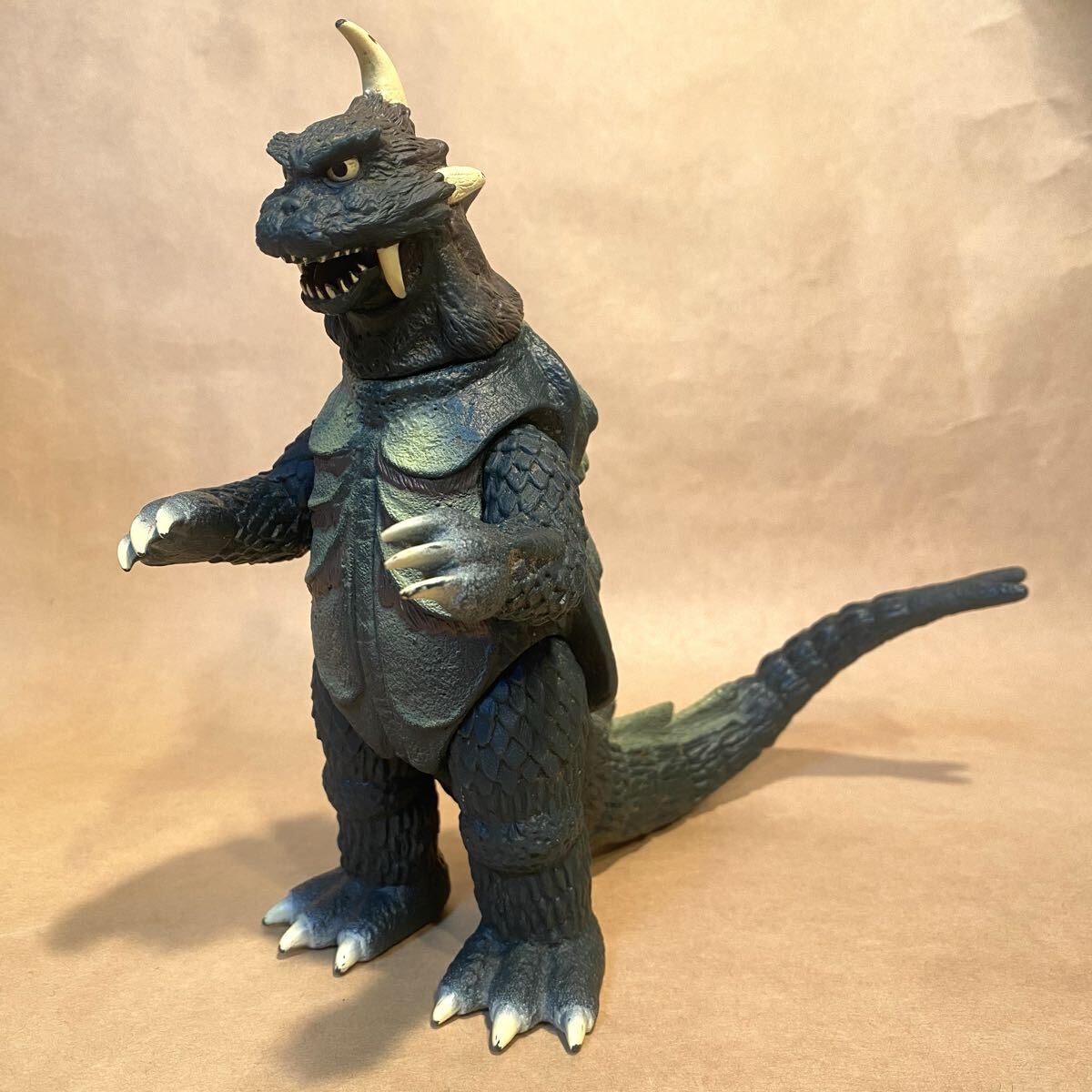 Yahoo!オークション -「ゴメスソフビ」の落札相場・落札価格