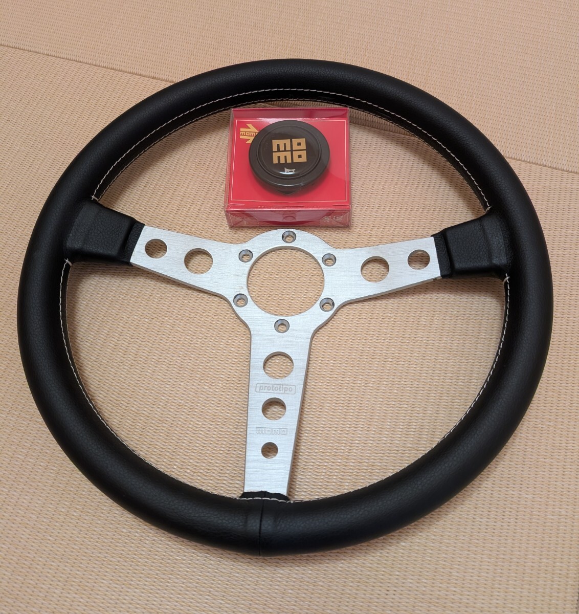決算処分格安！正規品 MOMO プロトタイプブラック350mm新品未使用