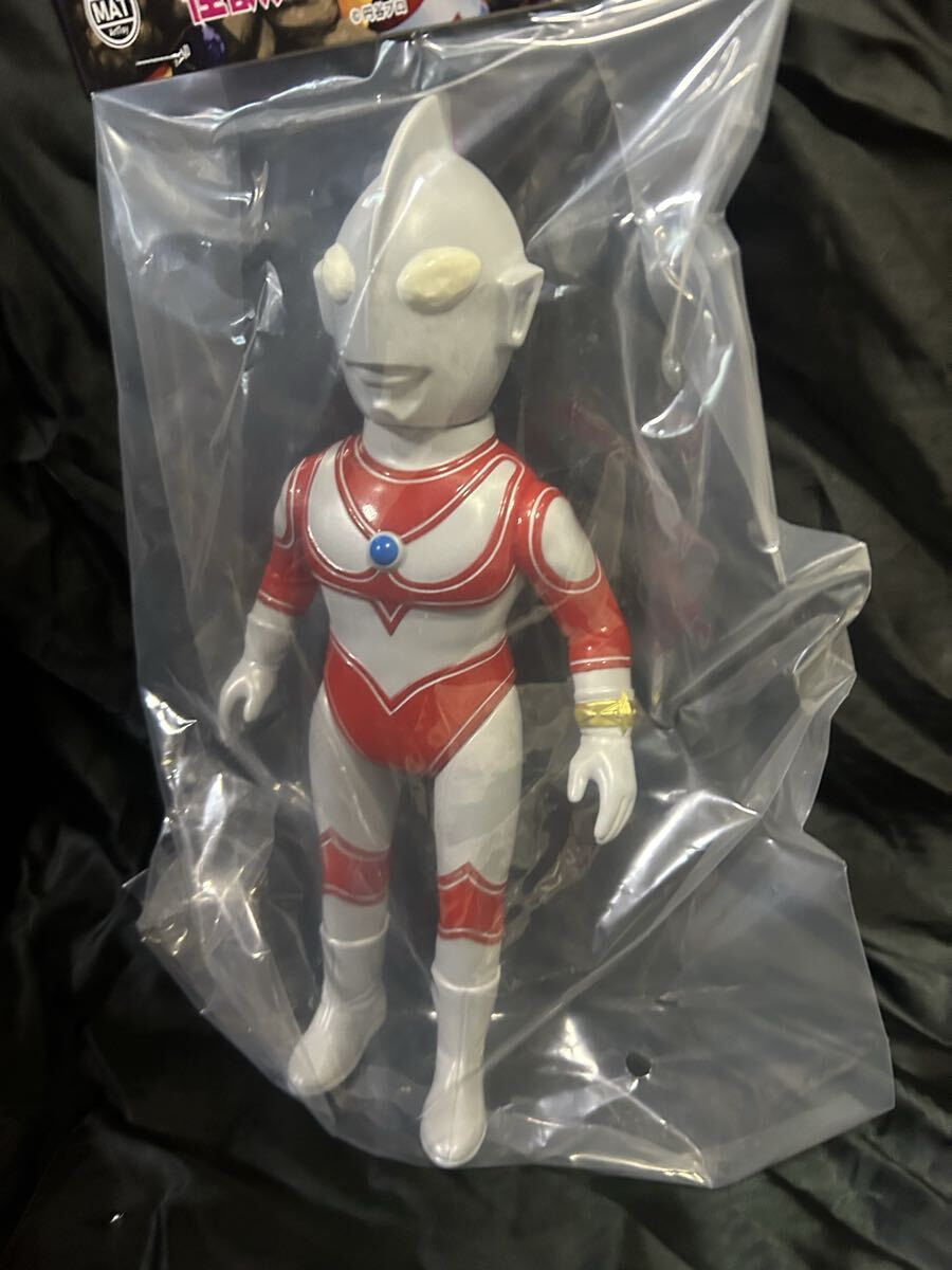 Yahoo!オークション -「メディコム 帰ってきたウルトラマン」の落札