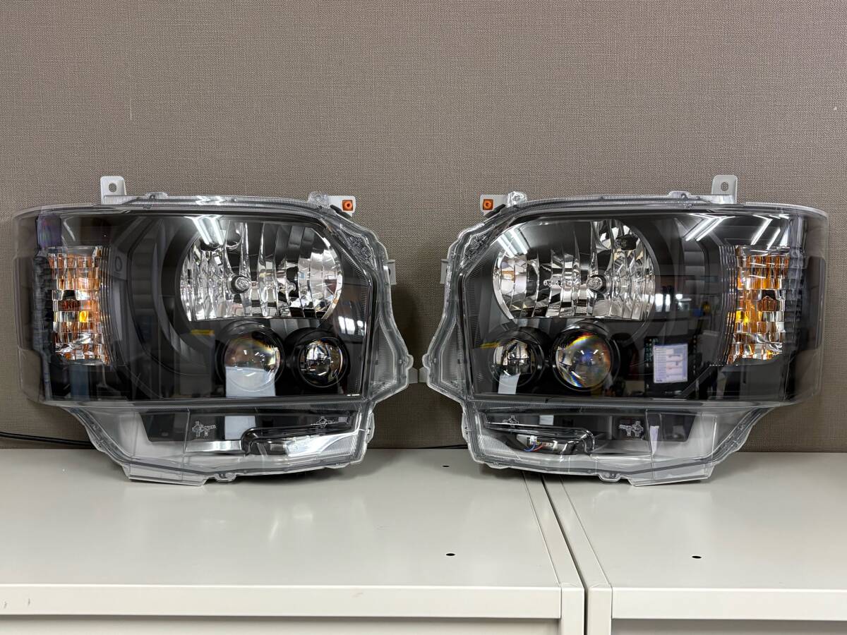 Yahoo!オークション -「ハイエース純正 新車外し」(ヘッドライト