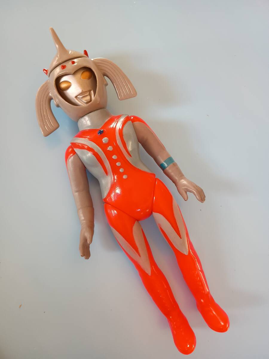 Yahoo!オークション -「マルサン ウルトラセブン ソフビ」(ソフビ