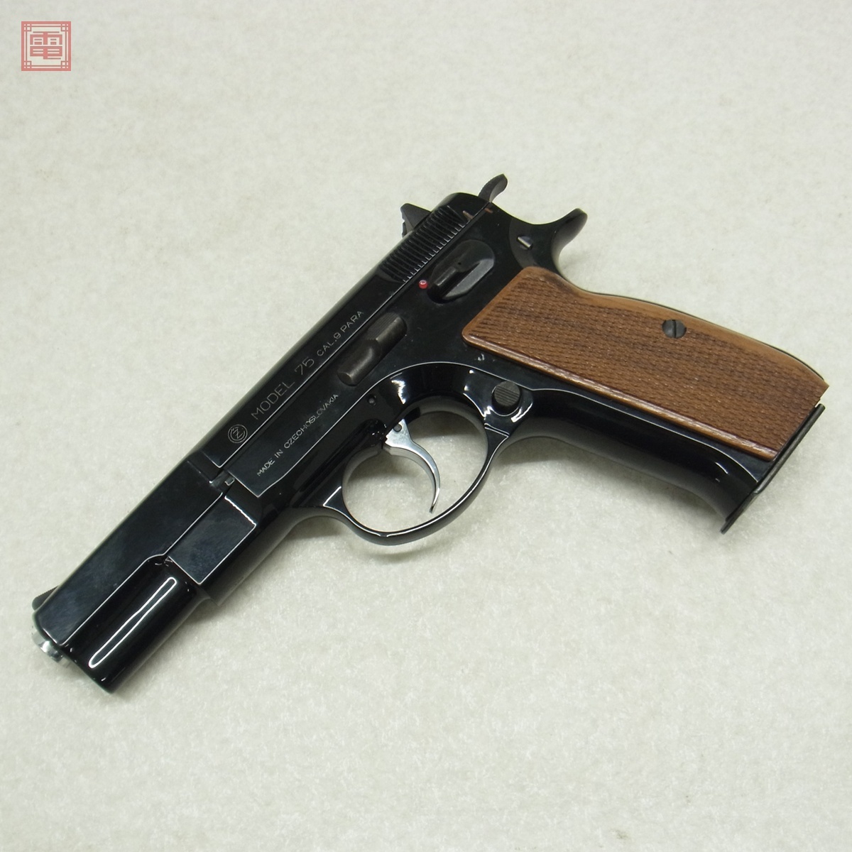 Yahoo!オークション -「cz75 木製グリップ」の落札相場・落札価格