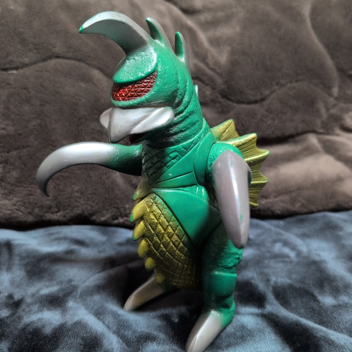 Yahoo!オークション -「ガイガン ソフビ」(ビンテージ) の落札相場