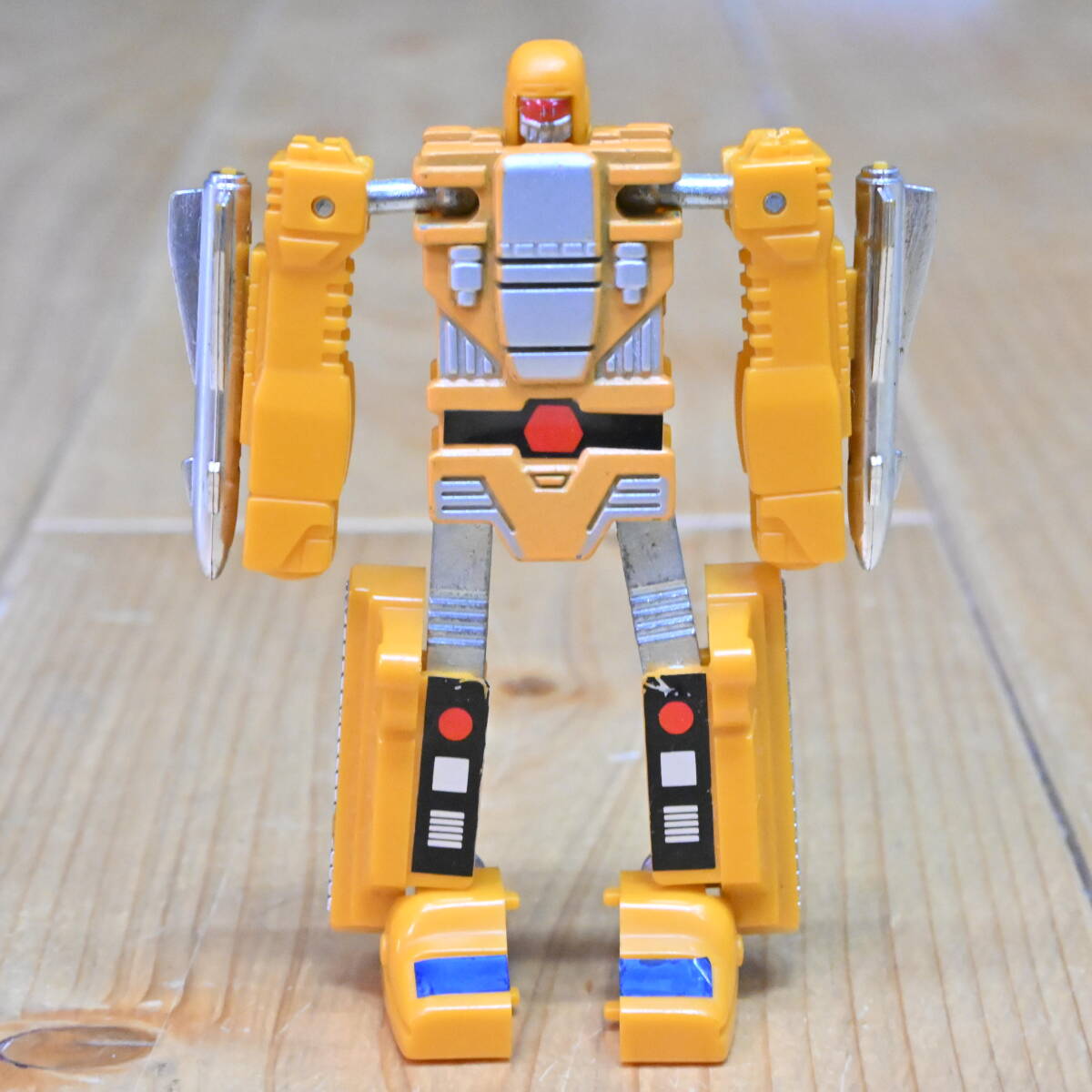 Yahoo!オークション -「昭和レトロ」(トランスフォーマー) (ロボット