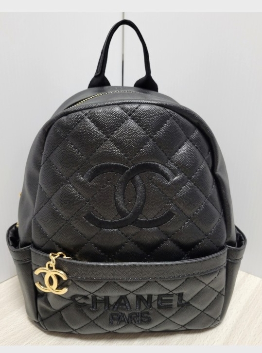 Yahoo!オークション -「シャネル ノベルティー リュック」の落札相場