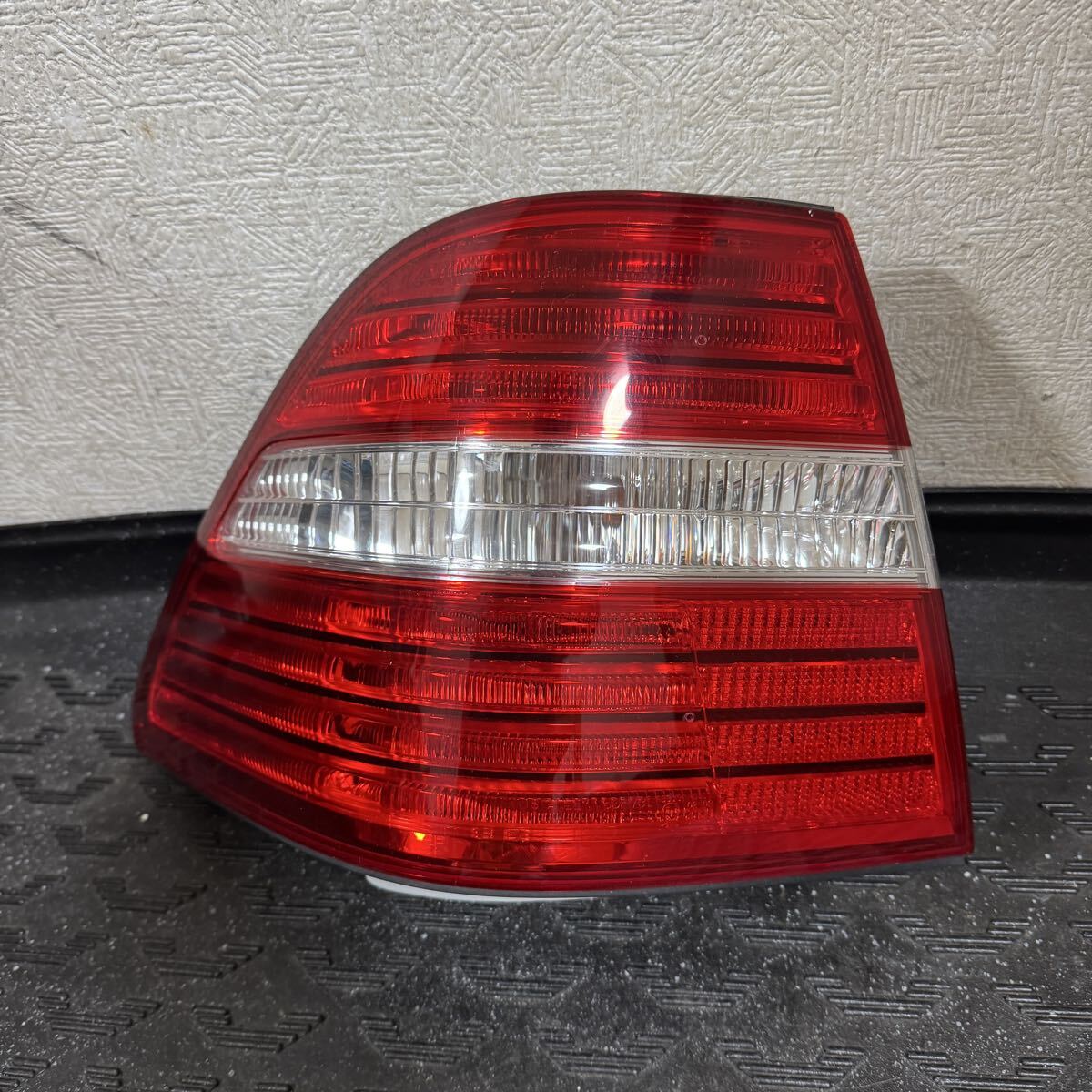 Yahoo!オークション -「30 セルシオ 後期 テール 純正」の落札相場