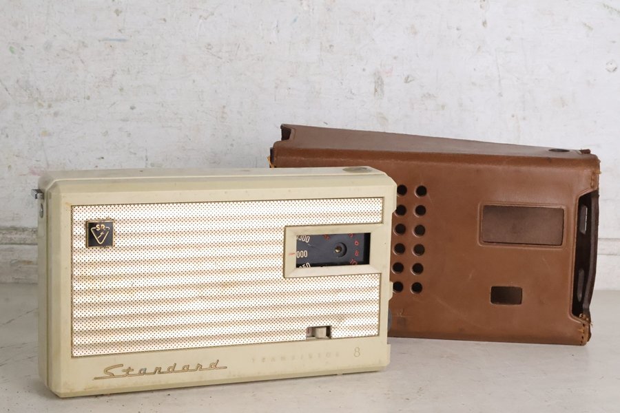Yahoo!オークション -「トランジスタラジオ スタンダード」の落札相場