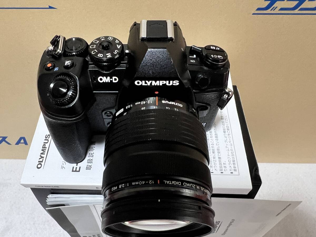 Yahoo!オークション -「olympus om-d e-m1 レンズキット」の落札相場